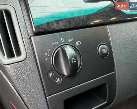 Мерседес Виано 2013 в Киеве на Automoto.ua Черный Мерседес Виано, объемом двигателя 3.5 л и пробегом 180 тыс. км за 18900 $, фото 18 на Automoto.ua