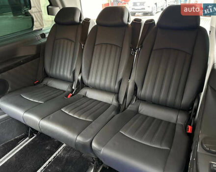 Мерседес Виано 2013 в Киеве на Automoto.ua Черный Мерседес Виано, объемом двигателя 3.5 л и пробегом 180 тыс. км за 18900 $, фото 32 на Automoto.ua