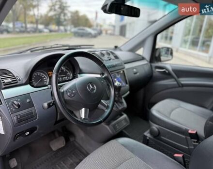 Черный Мерседес Виано, объемом двигателя 2.14 л и пробегом 238 тыс. км за 21500 $, фото 11 на Automoto.ua