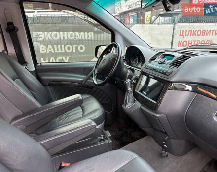 Мерседес Виано 2013 в Киеве на Automoto.ua Черный Мерседес Виано, объемом двигателя 3.5 л и пробегом 180 тыс. км за 18900 $, фото 24 на Automoto.ua