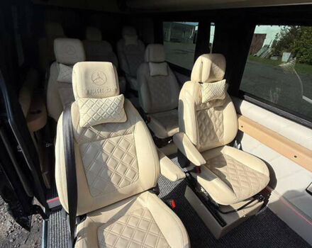 Черный Мерседес Виано, объемом двигателя 2.99 л и пробегом 700 тыс. км за 23500 $, фото 11 на Automoto.ua