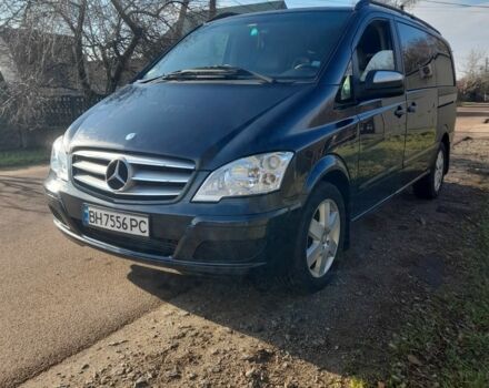 Чорний Мерседес Віано, об'ємом двигуна 2.1 л та пробігом 380 тис. км за 9500 $, фото 1 на Automoto.ua