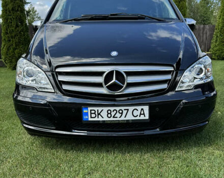 Мерседес Виано 2011 в Сарнах на Automoto.ua Черный Мерседес Виано, объемом двигателя 2.14 л и пробегом 350 тыс. км за 20500 $, фото 1 на Automoto.ua
