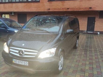 Черный Мерседес Виано, объемом двигателя 2.2 л и пробегом 138 тыс. км за 23500 $, фото 1 на Automoto.ua