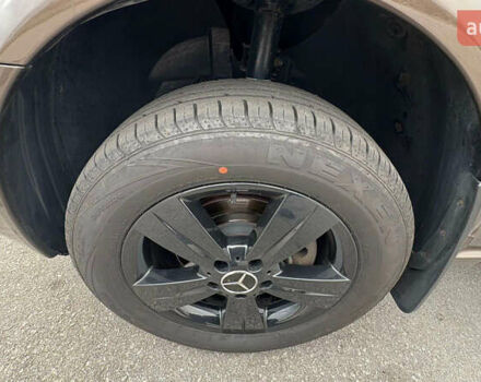 Коричневый Мерседес Виано, объемом двигателя 2.15 л и пробегом 236 тыс. км за 20700 $, фото 16 на Automoto.ua