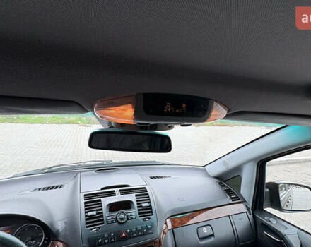 Коричневый Мерседес Виано, объемом двигателя 2.15 л и пробегом 236 тыс. км за 20700 $, фото 13 на Automoto.ua