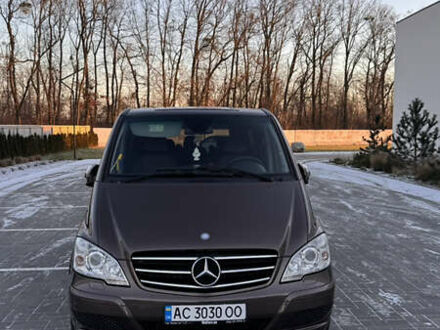 Коричневый Мерседес Виано, объемом двигателя 3 л и пробегом 303 тыс. км за 24500 $, фото 1 на Automoto.ua