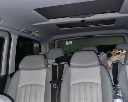 Красный Мерседес Виано, объемом двигателя 2.14 л и пробегом 222 тыс. км за 21500 $, фото 6 на Automoto.ua