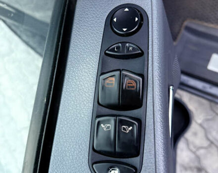 Мерседес Виано, объемом двигателя 2.2 л и пробегом 447 тыс. км за 12000 $, фото 34 на Automoto.ua