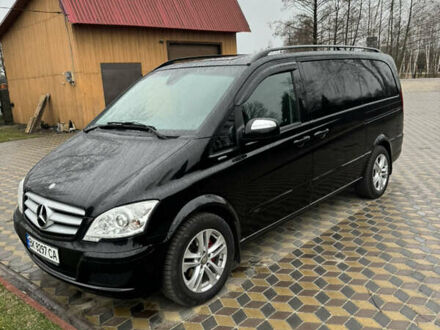 Мерседес Виано 2011 в Ровно на Automoto.ua Мерседес Виано, объемом двигателя 2.2 л и пробегом 310 тыс. км за 22300 $, фото 1 на Automoto.ua