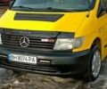 Желтый Мерседес Виано пасс., объемом двигателя 2.2 л и пробегом 270 тыс. км за 4300 $, фото 1 на Automoto.ua