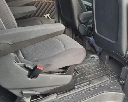 Сірий Мерседес Виано пас., об'ємом двигуна 2.2 л та пробігом 303 тис. км за 12690 $, фото 19 на Automoto.ua