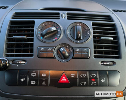 Серый Мерседес Виано, объемом двигателя 2.1 л и пробегом 323 тыс. км за 19999 $, фото 17 на Automoto.ua