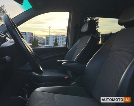 Серый Мерседес Виано, объемом двигателя 2.1 л и пробегом 323 тыс. км за 19999 $, фото 12 на Automoto.ua