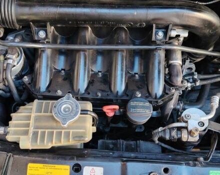 Сірий Мерседес Віано, об'ємом двигуна 2.2 л та пробігом 280 тис. км за 6000 $, фото 7 на Automoto.ua