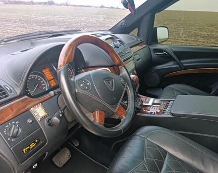 Серый Мерседес Виано, объемом двигателя 3 л и пробегом 35 тыс. км за 25000 $, фото 1 на Automoto.ua