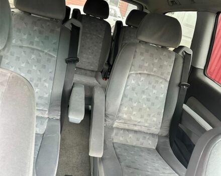 Серый Мерседес Виано, объемом двигателя 2.2 л и пробегом 210 тыс. км за 5600 $, фото 3 на Automoto.ua