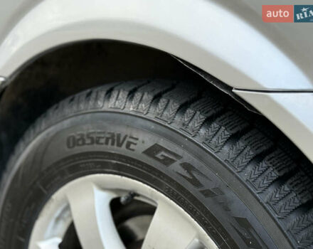 Серый Мерседес Виано, объемом двигателя 2.15 л и пробегом 442 тыс. км за 9500 $, фото 19 на Automoto.ua