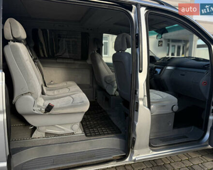 Серый Мерседес Виано, объемом двигателя 2.15 л и пробегом 442 тыс. км за 9500 $, фото 31 на Automoto.ua