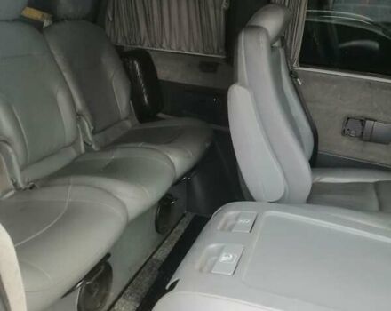 Серый Мерседес Виано, объемом двигателя 2.2 л и пробегом 530 тыс. км за 8000 $, фото 9 на Automoto.ua