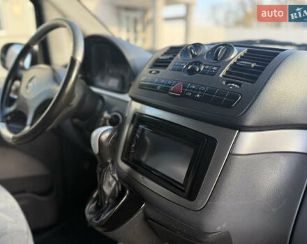 Серый Мерседес Виано, объемом двигателя 2.15 л и пробегом 442 тыс. км за 9500 $, фото 28 на Automoto.ua