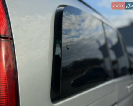 Серый Мерседес Виано, объемом двигателя 2.15 л и пробегом 442 тыс. км за 9500 $, фото 42 на Automoto.ua