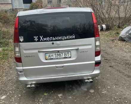Серый Мерседес Виано, объемом двигателя 2.2 л и пробегом 240 тыс. км за 3500 $, фото 2 на Automoto.ua