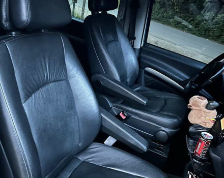 Сірий Мерседес Віано, об'ємом двигуна 2.15 л та пробігом 271 тис. км за 12800 $, фото 15 на Automoto.ua