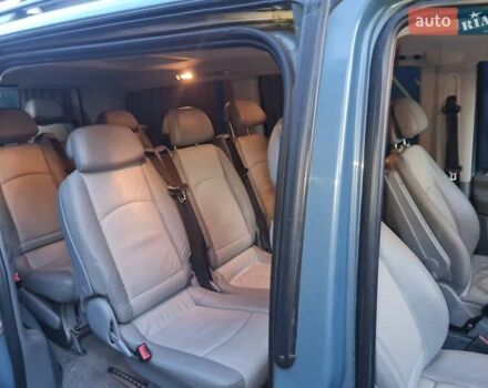 Серый Мерседес Виано, объемом двигателя 3.72 л и пробегом 496 тыс. км за 18999 $, фото 4 на Automoto.ua