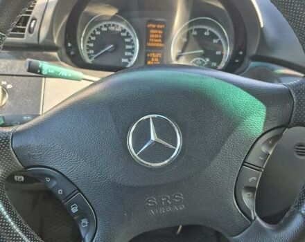 Серый Мерседес Виано, объемом двигателя 3.72 л и пробегом 496 тыс. км за 18999 $, фото 16 на Automoto.ua