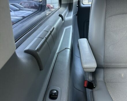 Сірий Мерседес Віано, об'ємом двигуна 2.2 л та пробігом 999 тис. км за 4500 $, фото 5 на Automoto.ua