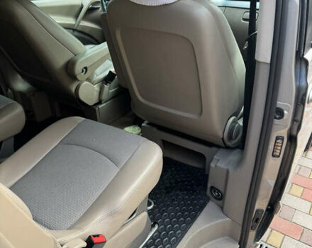 Сірий Мерседес Віано, об'ємом двигуна 2.14 л та пробігом 308 тис. км за 9900 $, фото 14 на Automoto.ua