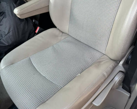 Сірий Мерседес Віано, об'ємом двигуна 2.14 л та пробігом 308 тис. км за 9900 $, фото 19 на Automoto.ua