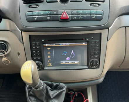 Серый Мерседес Виано, объемом двигателя 2.14 л и пробегом 308 тыс. км за 9900 $, фото 12 на Automoto.ua