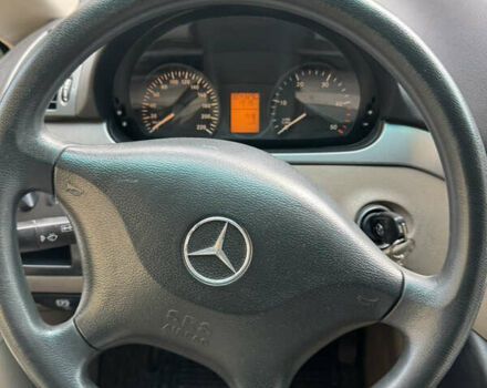 Серый Мерседес Виано, объемом двигателя 2.14 л и пробегом 308 тыс. км за 9900 $, фото 10 на Automoto.ua