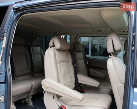 Серый Мерседес Виано, объемом двигателя 2.15 л и пробегом 327 тыс. км за 14900 $, фото 38 на Automoto.ua