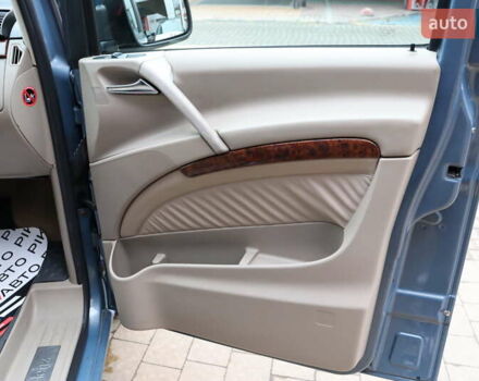 Серый Мерседес Виано, объемом двигателя 2.15 л и пробегом 327 тыс. км за 14900 $, фото 42 на Automoto.ua