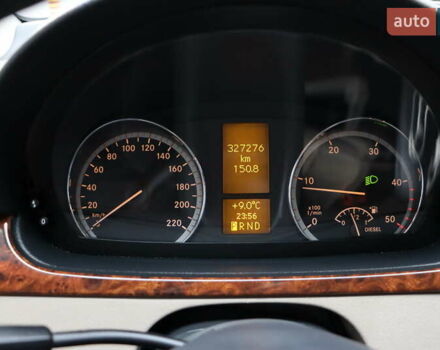 Серый Мерседес Виано, объемом двигателя 2.15 л и пробегом 327 тыс. км за 14900 $, фото 19 на Automoto.ua