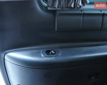 Серый Мерседес Виано, объемом двигателя 2.14 л и пробегом 202 тыс. км за 19900 $, фото 21 на Automoto.ua