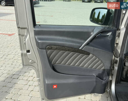 Мерседес Виано 2010 в Староконстантинов на Automoto.ua Серый Мерседес Виано, объемом двигателя 2.14 л и пробегом 271 тыс. км за 17700 $, фото 6 на Automoto.ua