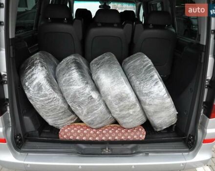 Серый Мерседес Виано, объемом двигателя 2.14 л и пробегом 202 тыс. км за 19900 $, фото 6 на Automoto.ua