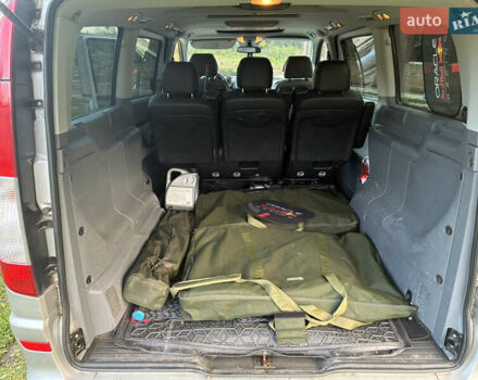 Сірий Мерседес Віано, об'ємом двигуна 2.15 л та пробігом 330 тис. км за 15999 $, фото 7 на Automoto.ua