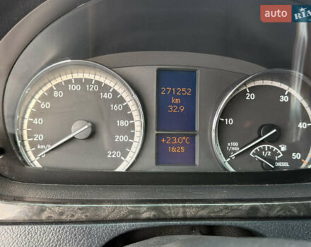 Мерседес Виано 2010 в Староконстантинов на Automoto.ua Серый Мерседес Виано, объемом двигателя 2.14 л и пробегом 271 тыс. км за 17700 $, фото 8 на Automoto.ua