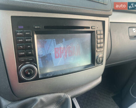 Сірий Мерседес Віано, об'ємом двигуна 2.15 л та пробігом 390 тис. км за 13500 $, фото 19 на Automoto.ua