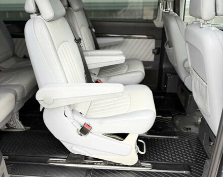 Серый Мерседес Виано, объемом двигателя 3 л и пробегом 279 тыс. км за 22500 $, фото 22 на Automoto.ua