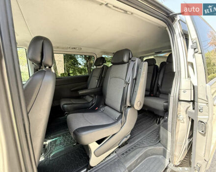 Серый Мерседес Виано, объемом двигателя 2.14 л и пробегом 315 тыс. км за 19500 $, фото 11 на Automoto.ua