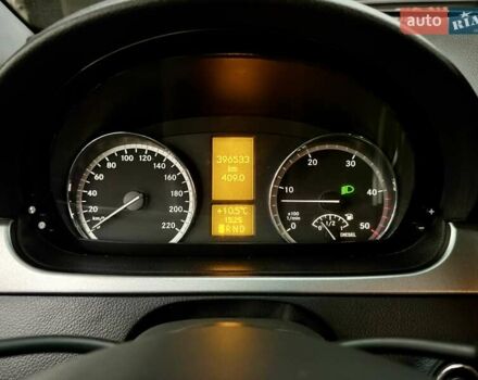 Серый Мерседес Виано, объемом двигателя 2.99 л и пробегом 396 тыс. км за 22000 $, фото 15 на Automoto.ua