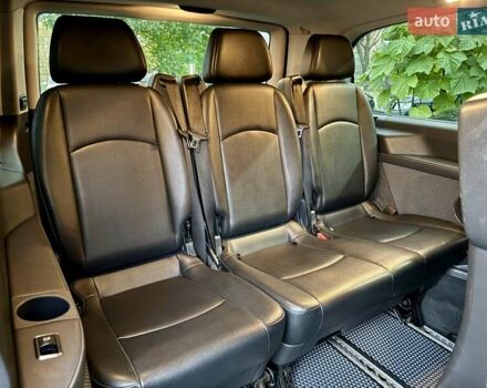 Серый Мерседес Виано, объемом двигателя 2.99 л и пробегом 396 тыс. км за 22000 $, фото 10 на Automoto.ua