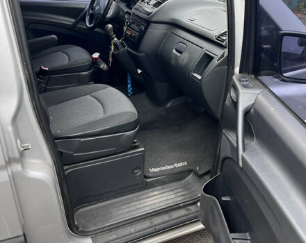 Серый Мерседес Виано, объемом двигателя 2.14 л и пробегом 206 тыс. км за 11900 $, фото 8 на Automoto.ua