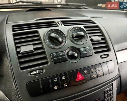 Серый Мерседес Виано, объемом двигателя 2.99 л и пробегом 396 тыс. км за 22000 $, фото 16 на Automoto.ua